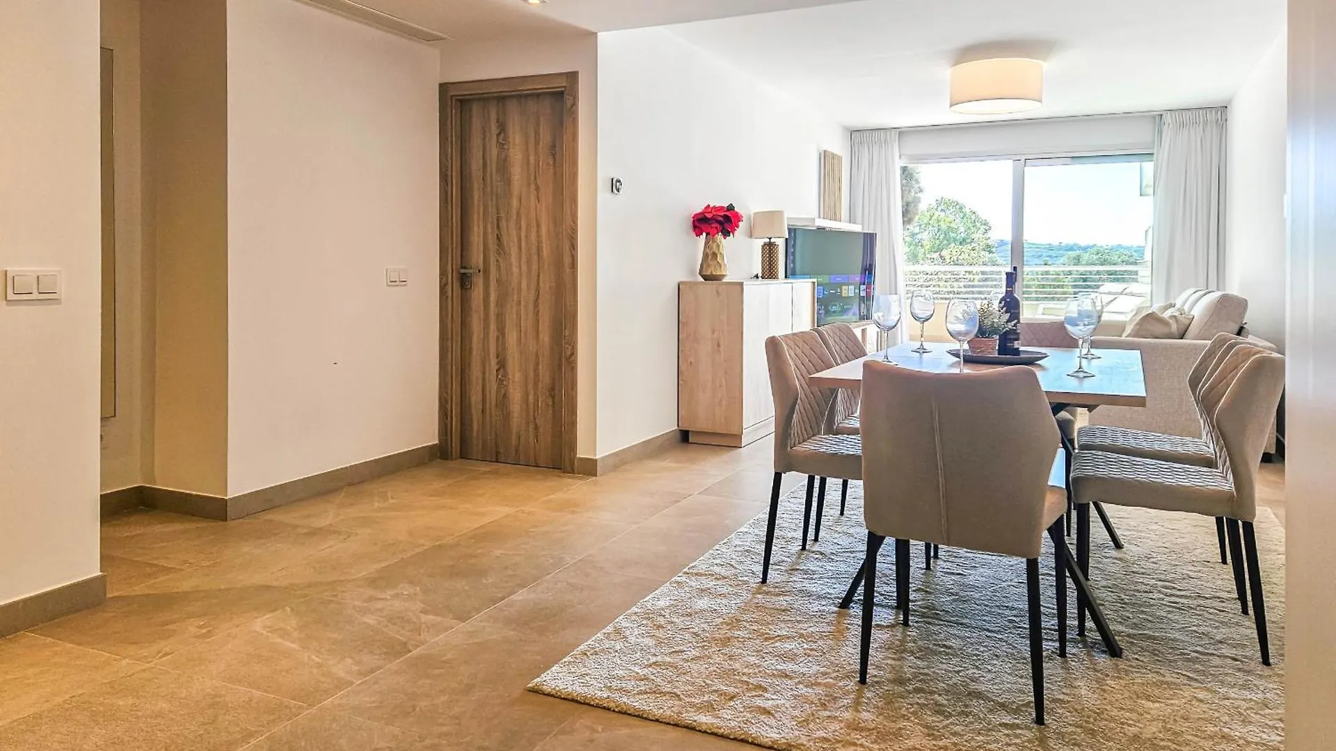 Two Bedroom Apartment In Sunny Golf, Estepona Spanyolország